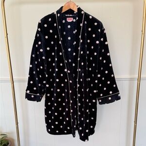 Kate Spade New York plush robe